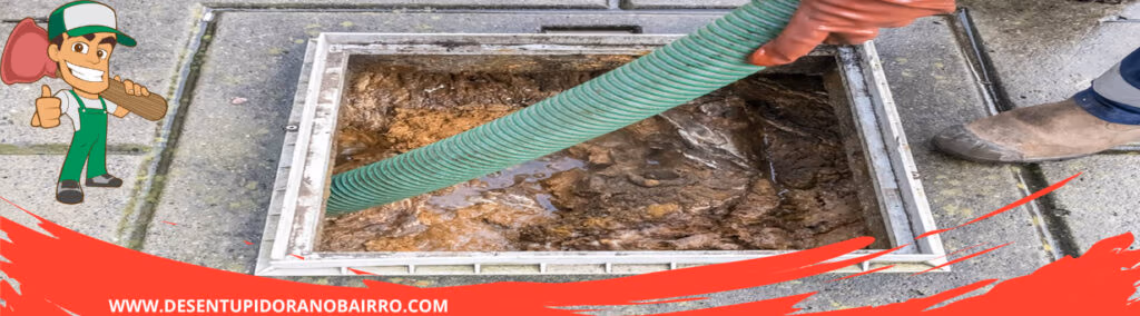 Desentupimento profissional de cano com gordura acumulada